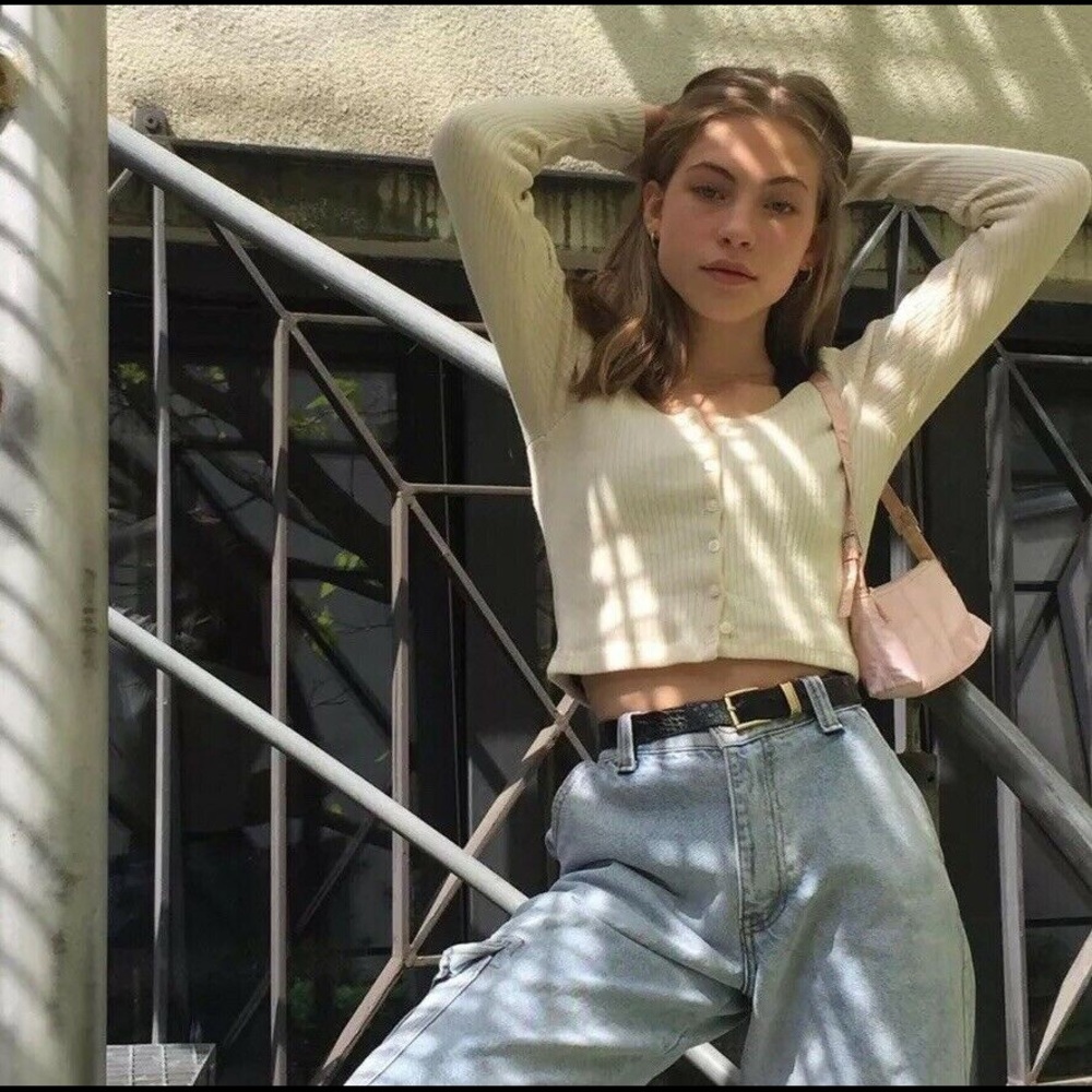 Brandy Melville beige long sleeve Zelly top - Picture 1 of 2